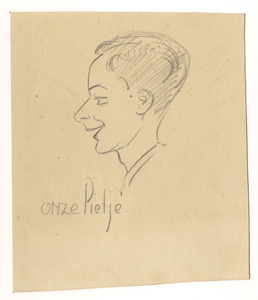 39722 Portret van een jongen, genaamd Pietje, een van de medewerkers van een uitdeelpost in Utrecht. Borstbeeld links, ...